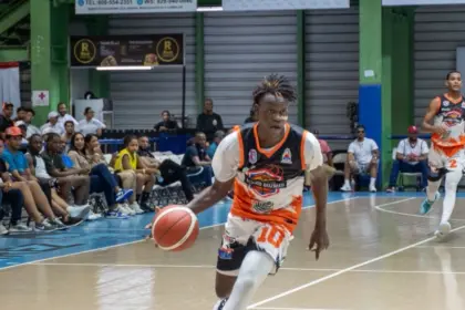 Antonio Guzmán y Savica a Semifinales del TBS Higüey 2025: Resultados y Próximos Partidos