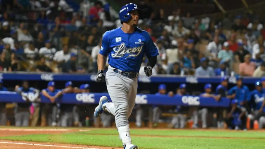 Gigantes del Cibao Fichan a Francisco Mejía en el Draft de Reingreso LIDOM