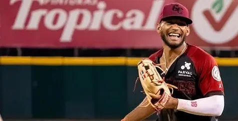 Rojas se Disculpa al Licey: Jardinero Reconoce Error Tras Polémica en Redes