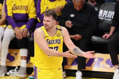 Doncic a Lakers sacude NBA, Thunder rompen moldes y Knicks campeones en 2025