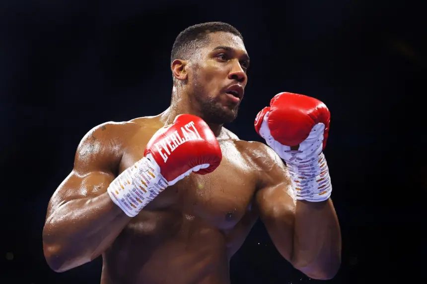 Anthony Joshua: Accidente en Nigeria Deja Dos Muertos, Boxeador Ileso