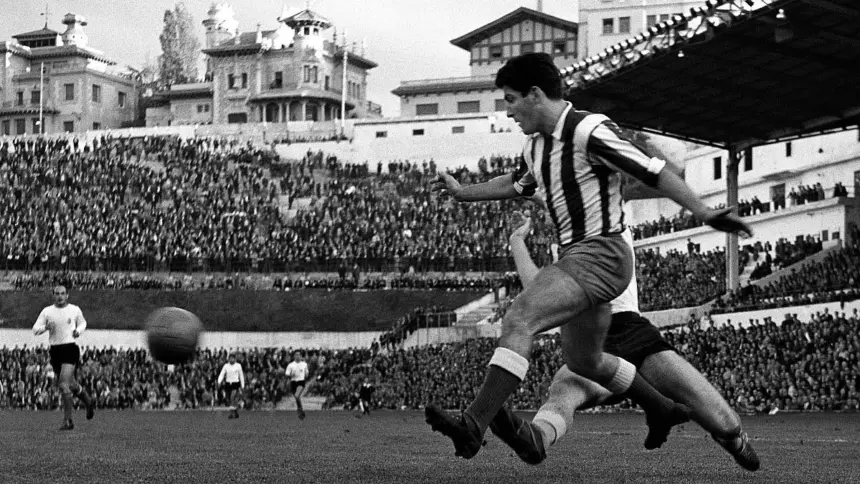 Fallece Enrique Collar, leyenda del Atlético: El Galgo deja huella imborrable 1 Fallece Enrique Collar, leyenda del Atlético: El Galgo deja huella imborrable