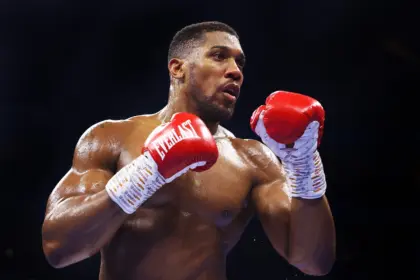 Anthony Joshua, boxeador, sufre accidente fatal en Nigeria: 2 muertos