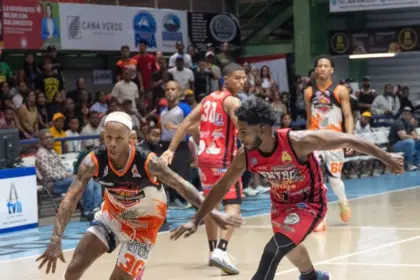 Savica y Antonio Guzmán cerca de la final TBS Higüey 2025: Resultados y análisis