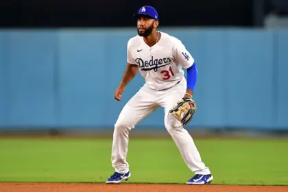Amed Rosario regresa a los Yankees: Firma contrato por un año