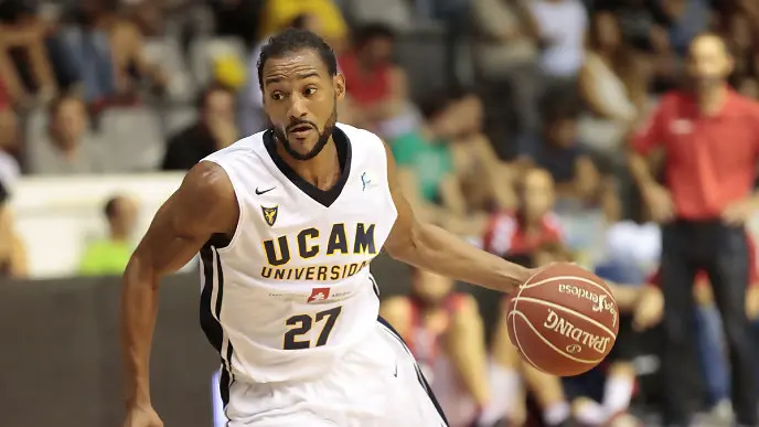 Sadiel Rojas inmortalizado: UCAM Murcia retira camiseta del dominicano