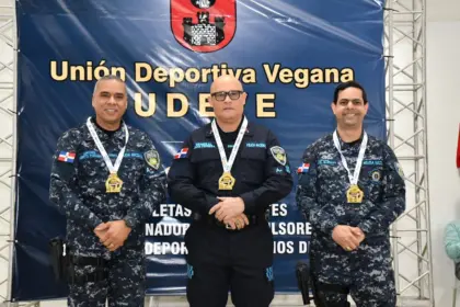 Policía Nacional de La Vega Honrada por Apoyo al Deporte y Comunidad