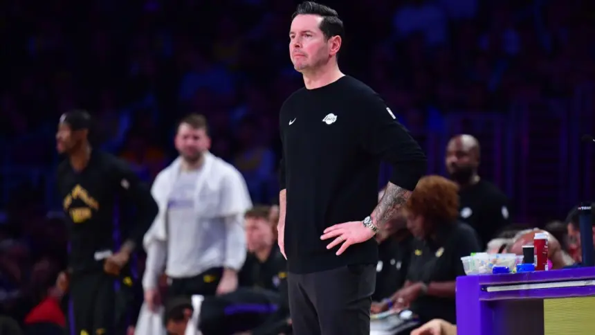 Lakers vs Pistons: Redick y Doncic critican arbitraje en derrota