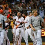 De La Cruz lidera remontada de Toros con jonrón y 5 impulsadas ante Águilas