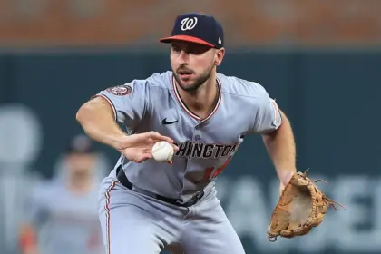 Yankees Firman a Paul DeJong: Contrato de Ligas Menores con Invitación