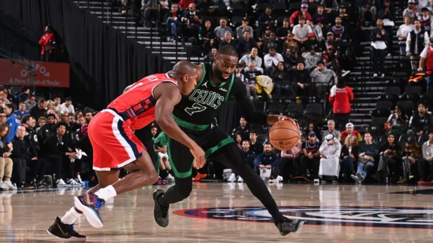 Jaylen Brown anota 50 puntos, Celtics aplastan a Clippers en la NBA