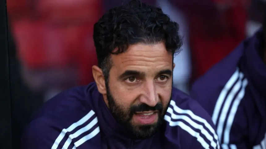 Manchester United destituye a Ruben Amorim tras 14 meses: Crisis en el banquillo