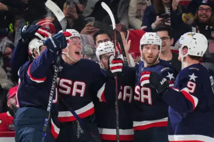 USA revela su roster de hockey para Olímpicos: Thompson, Keller y Jones lideran