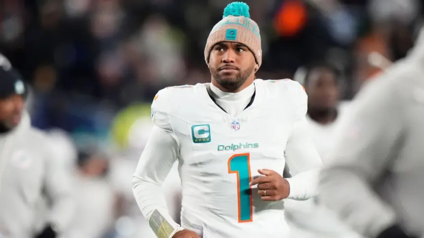 Tua Tagovailoa Busca Nuevo Comienzo Tras Ser Banqueado por Dolphins