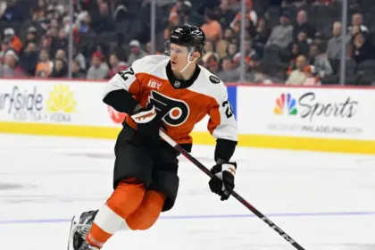 Flyers Aseguran a Dvorak por 5 Años y $25.75M: Un Refuerzo Clave