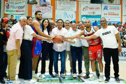 Kelvin Cruz Anuncia Remodelación del Polideportivo de Santiago Rodríguez
