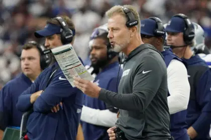 Cowboys despiden a Eberflus: Defensa en crisis, ¿qué sigue para Dallas?