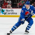 NHL: MacKinnon vs Celebrini, ¿Quién es el MVP? Análisis y favoritos