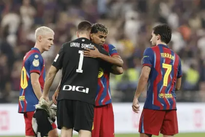 Barça aplasta al Athletic y avanza a la final de la Supercopa con goleada histórica