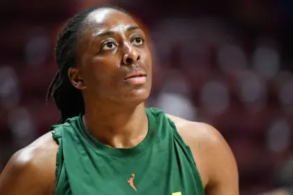 WNBA: Negociaciones CBA en Stand-By, Ogwumike y Collier Exigen Acuerdo