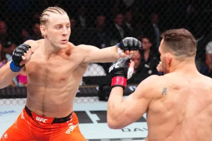 Pimblett Pide a la UFC Permitir Patadas y Rodillazos en el Suelo