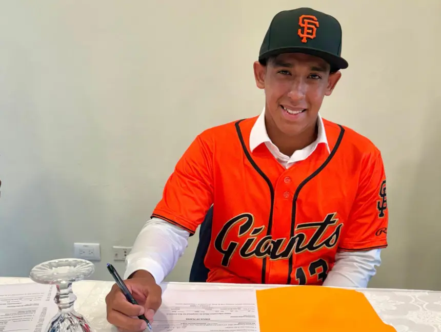Gigantes SF: Firman al prospecto venezolano Luis Hernández por $5.4M