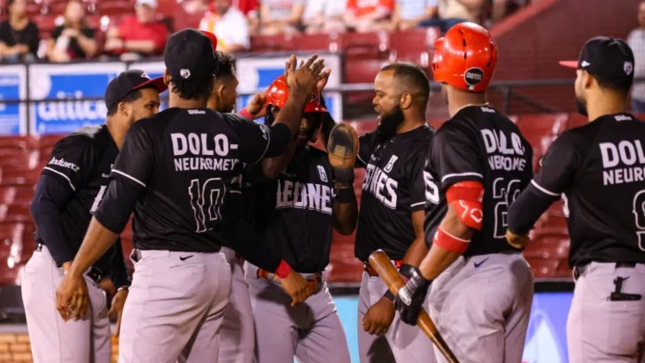 Toros frenan a Leones y alarga Round Robin LIDOM: Muñoz clave