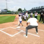 Clínica de Béisbol MLB-FEDOM en Tetelo Vargas: 160 Niños Disfrutan