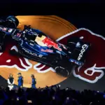 Red Bull RB22: Diseño retro azul y Ford marcan la F1 2026 desde Detroit