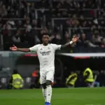 Mbappé y Asensio Salvan al Real Madrid en Medio de Pitidos en el Bernabéu