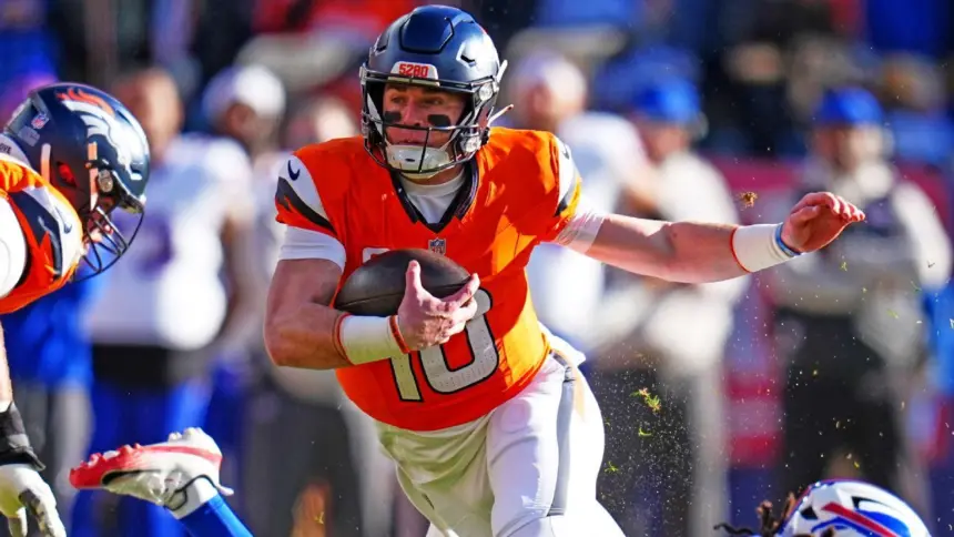 Broncos: Bo Nix sufre fractura de tobillo, se pierde playoffs. Stidham al mando.