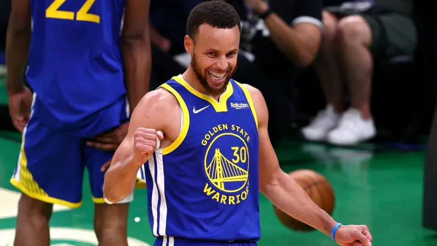 Jersey de Curry de las Finales NBA 2022 alcanza precio récord de $2.45M