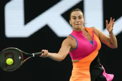 Sabalenka supera inicio complicado en el Open de Australia ante Rakotomanga