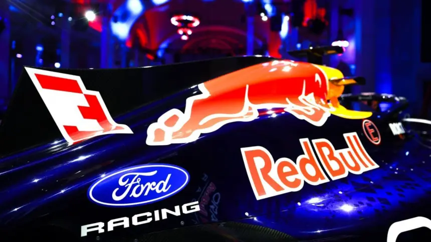 Red Bull F1: Revela diseño retro azul para 2026 con Ford y Verstappen