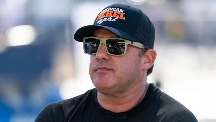 Stewart Regresa a NASCAR: Daytona Trucks con Kaulig Racing