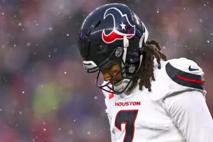 Stroud, decepcionado tras 4 INTs: "Fallé a la gente"