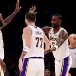 Ayton Imparable: Lakers Resurgen con Actuación Perfecta ante Raptors