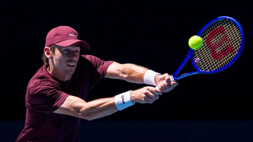 De Minaur: "Quiero hacer a Australia orgullosa" en el Abierto.