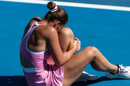 Kostyuk Sufre Lesión en Tobillo en el Abierto de Australia: Detalles