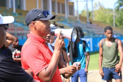 Félix Sánchez: Chequeo de Atletismo con Estrellas Rumbo a Santo Domingo 2026