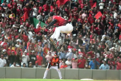 Leones del Escogido Bicampeones LIDOM: Conquistan Corona 18 y Van a Serie del Caribe
