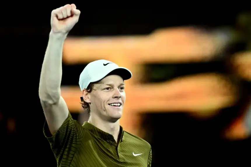 Sinner avanza a semifinales en Australia y chocará con Djokovic