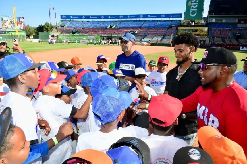 FEDOM, MLB y Equipo RD: Clausuran Clínicas Infantiles de Béisbol con Éxito 1 FEDOM, MLB y Equipo RD: Clausuran Clínicas Infantiles de Béisbol con Éxito