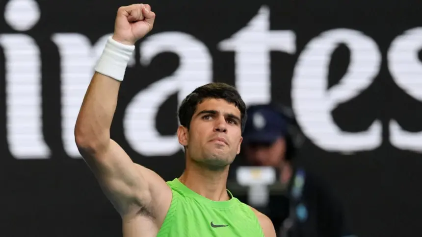 Alcaraz vence a Zverev en épica batalla de 5 sets y avanza a la final del Abierto de Australia