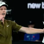 Sinner Destroza a Shelton y Avanza a Semifinales del Abierto de Australia
