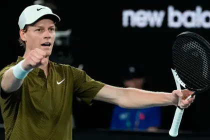 Sinner Destroza a Shelton y Avanza a Semifinales del Abierto de Australia 15 Sinner Destroza a Shelton y Avanza a Semifinales del Abierto de Australia