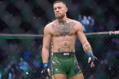 McGregor Asegura: "¡Estoy en Campamento! Retorno a UFC es Inminente"