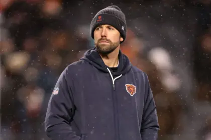 Ravens Fichan a Declan Doyle, 29, Nuevo Coordinador Ofensivo de Lamar Jackson