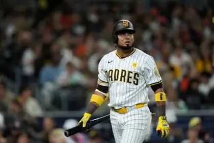 Gigantes de San Francisco firman a Luis Arráez, campeón de bateo MLB 13 Gigantes de San Francisco firman a Luis Arráez, campeón de bateo MLB