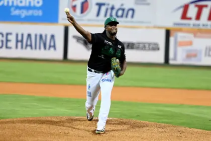 De la Cruz Abre por Escogido vs Charros en Serie del Caribe: Detalles Clave